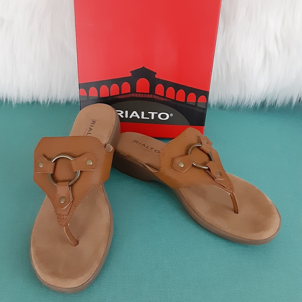 Rialto  Comfort  Brown Sandal Size 8M